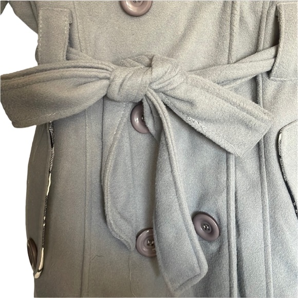 ⭐️NWOT⭐️ Beautiful breasted grey trench coat - NEW without tags - Picture 4 of 12